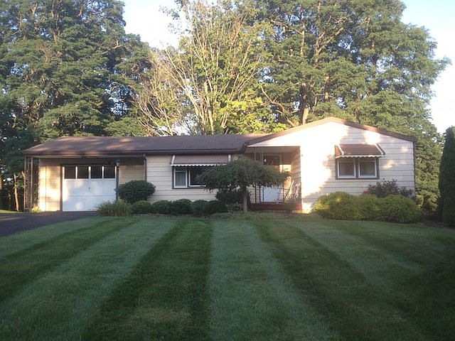 1st image of 117 Alpine Dr