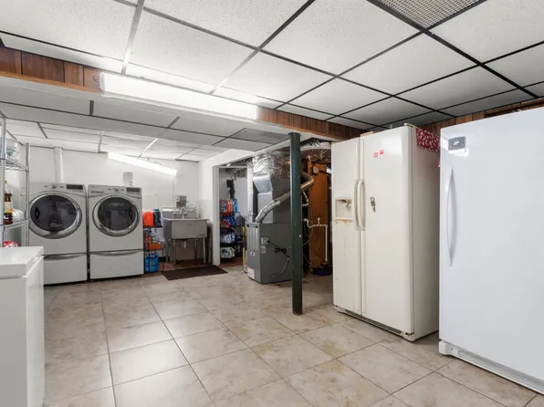 692 Passaic Avenue image 35 of 38