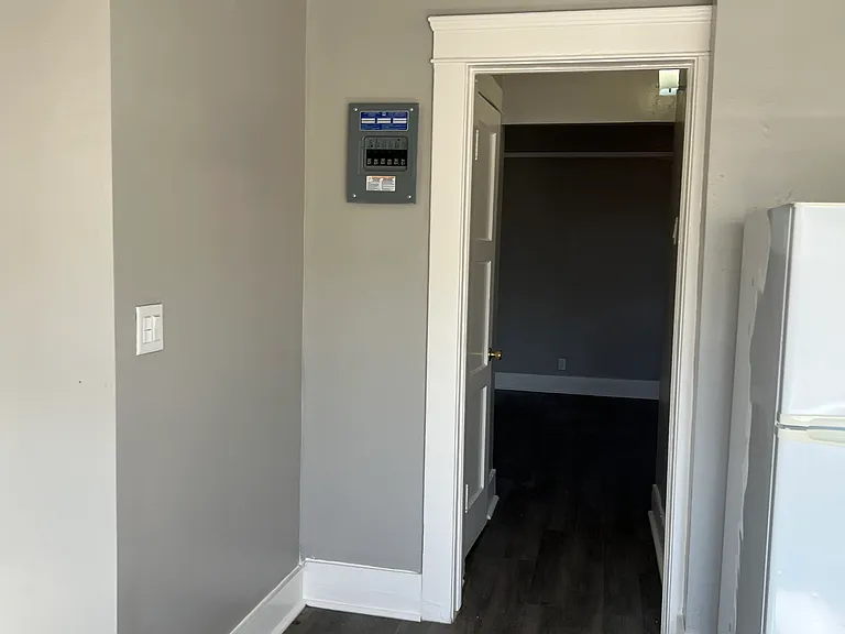 2515 K St #8 — Photo 5