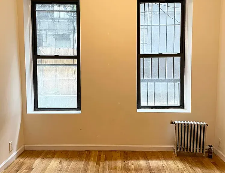 175 Thompson St #2 — Photo 1