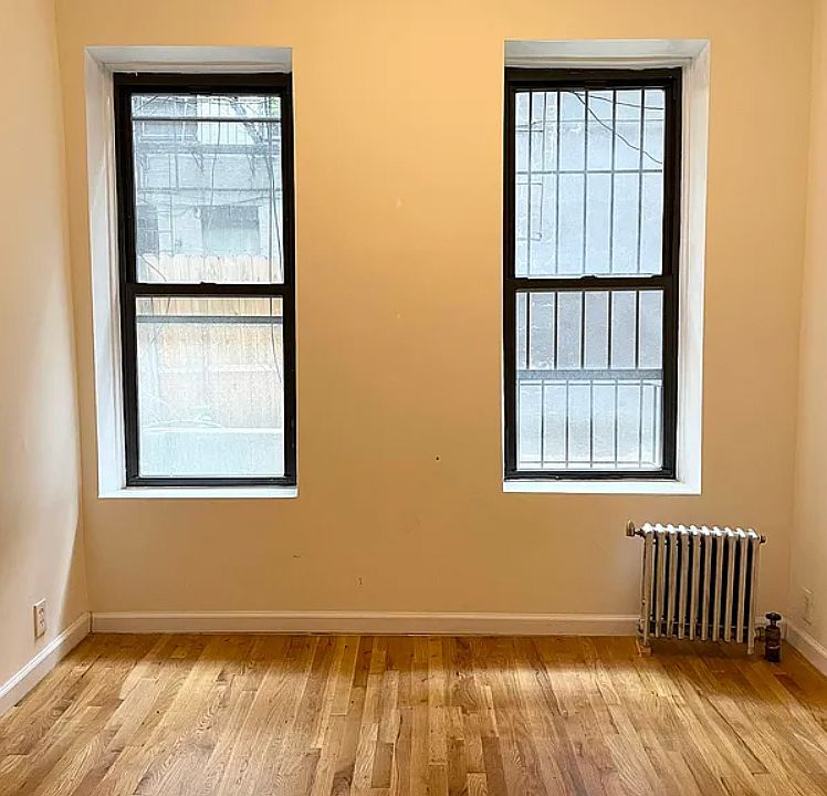 1st image of 175 Thompson St APT 2