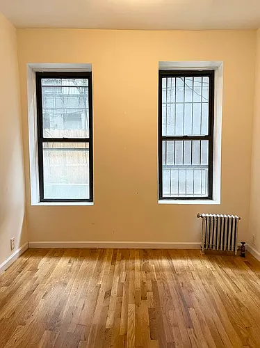 175 Thompson St #2 Photo 1