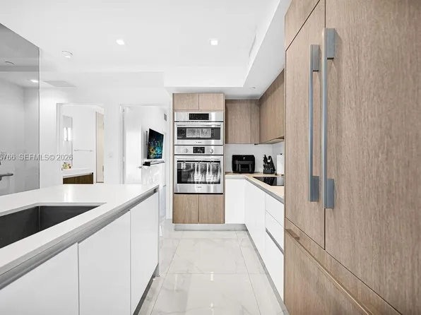 455 NE 39th St Unit 205, Miami, FL 33131