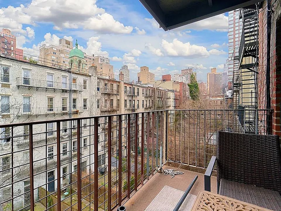 2nd image of 432 E 88th St APT 202