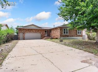 2085 Rusty Hinge Dr, Colorado Springs, CO 80920