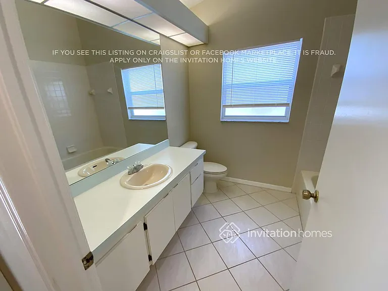 9101 Easthaven Ct — Photo 12