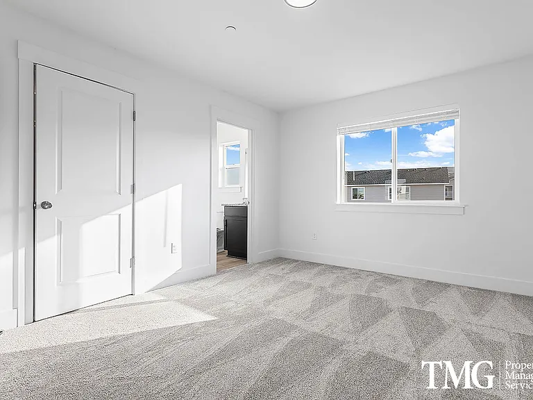 977 Creer Way #D-111 — Photo 28