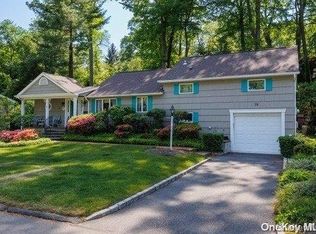 28 Nursery Rd, Melville, NY 11747