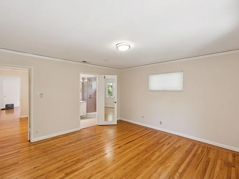 970 Palo Alto Ave — Photo 49