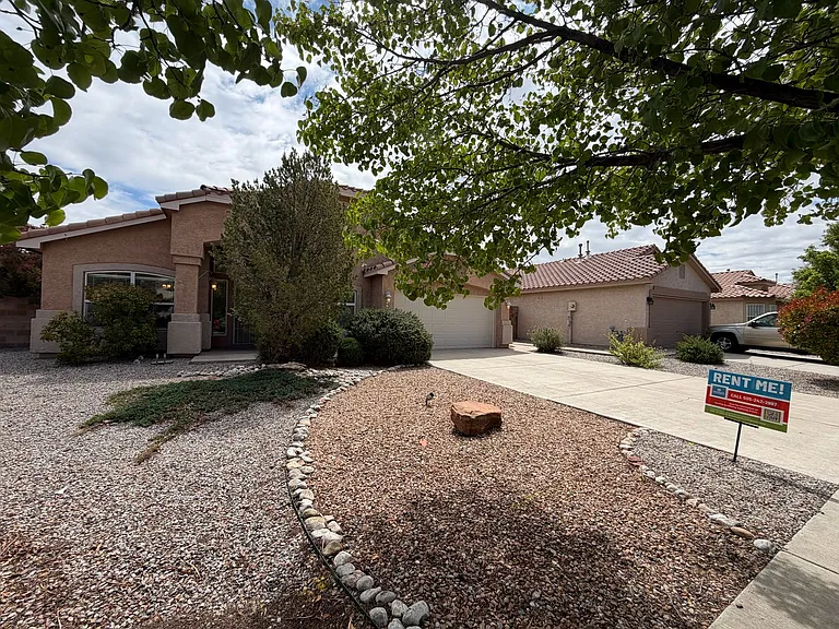 4944 Star Kachina St NW — Photo 3