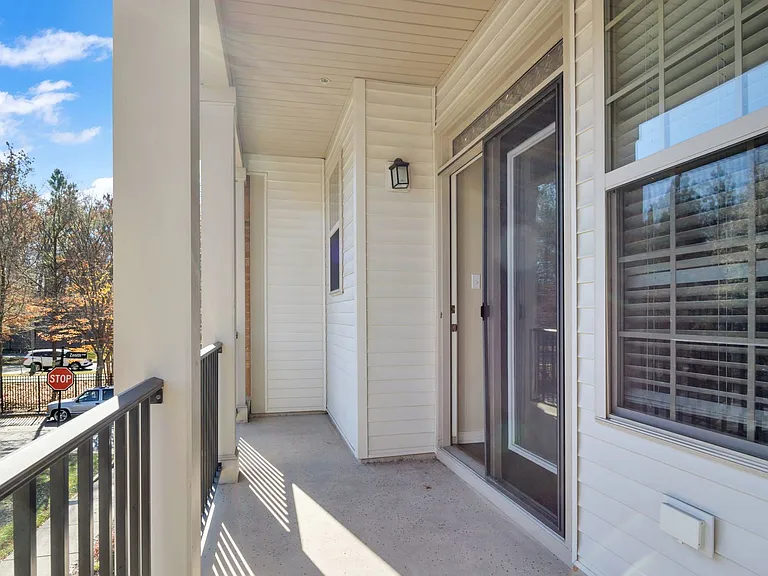 50 Transit Ln — Photo 21
