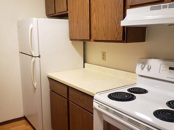 4th image of 2121 Barton Ave #6