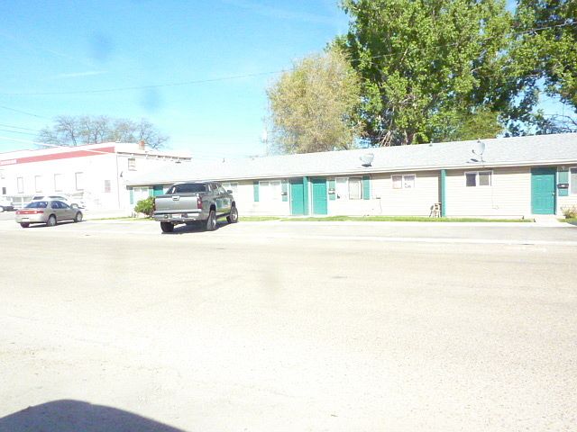 1st image of 419 N 11th Ave