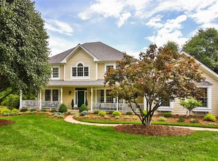 17126 Surrey View Dr, Chesterfield, MO 63005