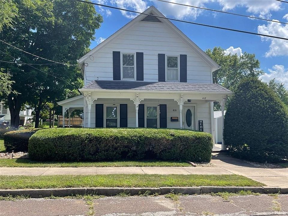 1st image of 418 W 12th St