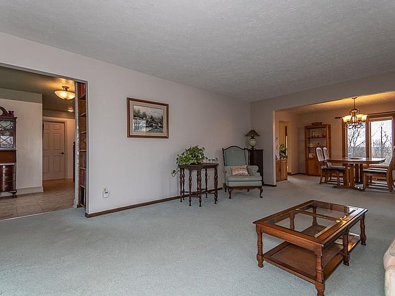 4th image of 11300 Hidden Springs Dr