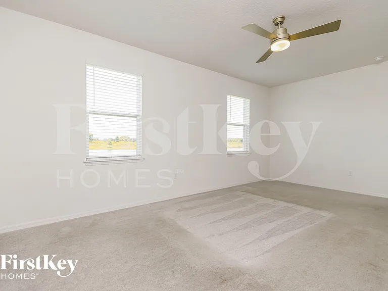 1630 Isleta Loop — Photo 7