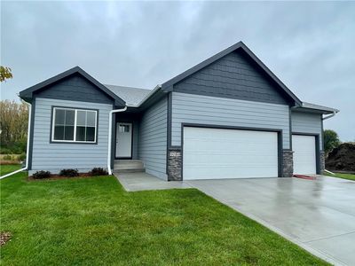 9086 Tatum Dr, West Des Moines, IA, 50266