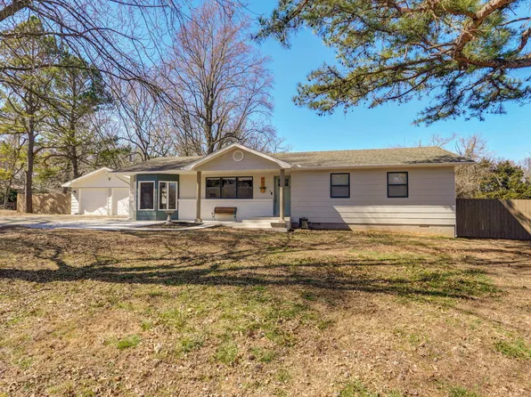 907 W Crestwood Drive, Monett, MO 65708
