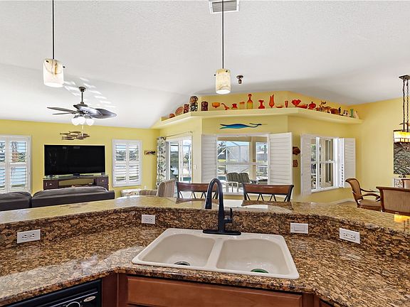 5th image of 5688 Riverboat Cir SW