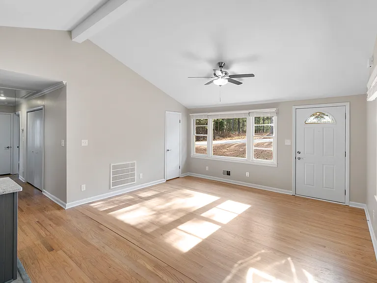1312 Goodwin Rd — Photo 4