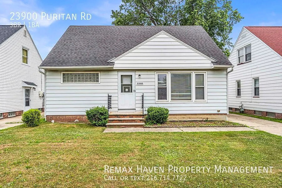 23900 Puritan Rd photo 1