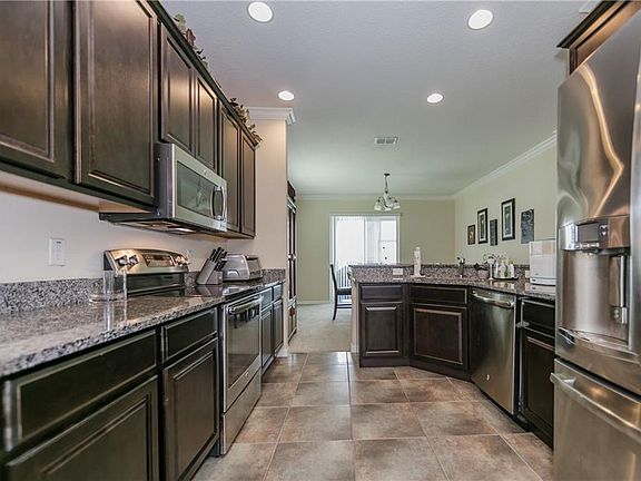 3rd image of 603 Washington Way