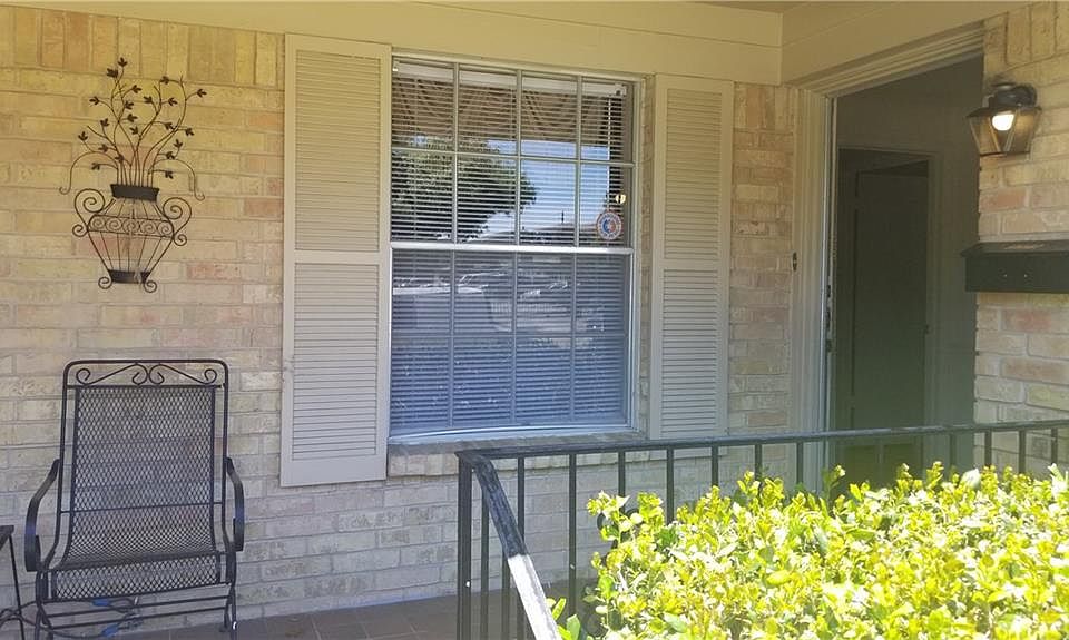 1st image of 3779 High Vista Dr