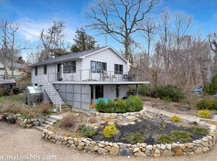 29 Dunham Ave, Tisbury, MA 02568