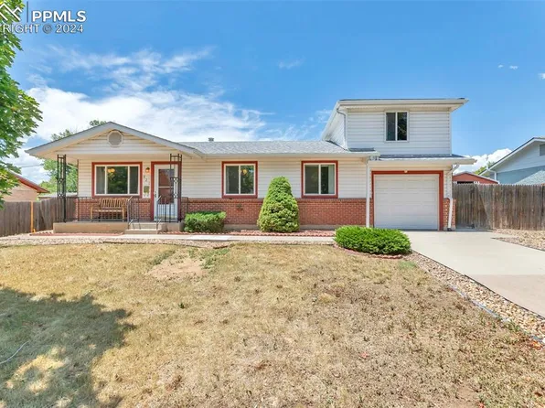 821 S Worchester St, Aurora, CO 80012