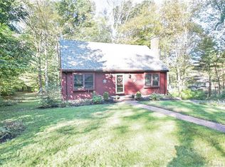 21 Sunset Dr, East Hampton, CT 06424