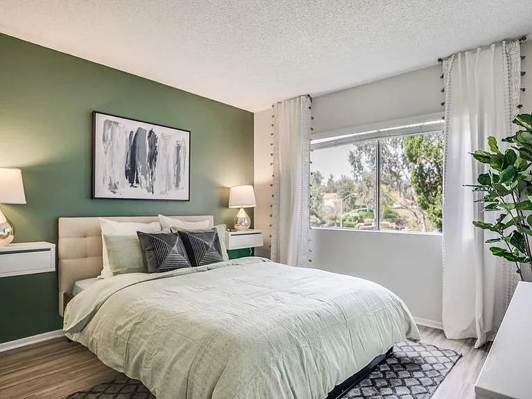 1022 Grand Ave #J32 — Photo 3