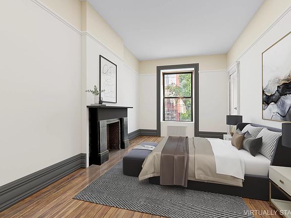 4th image of 34 E 126th St