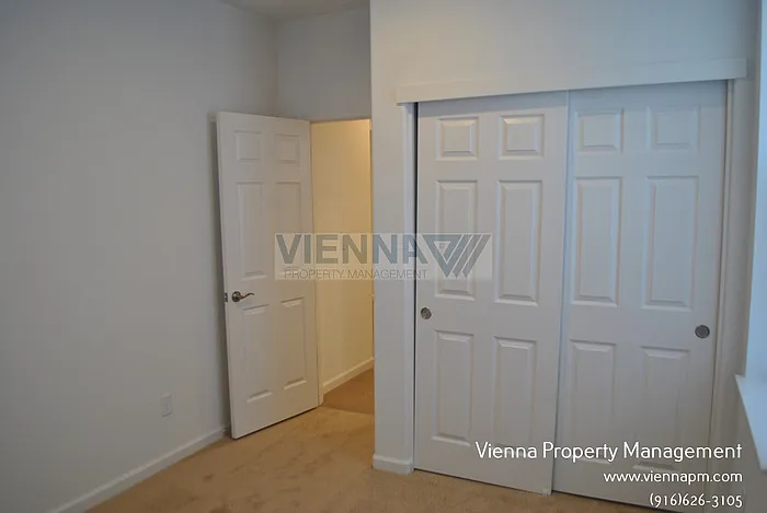 101 Chesapeake Ct — Photo 6