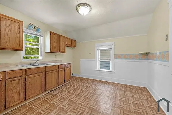 4125 Bucyrus Ave — Photo 10