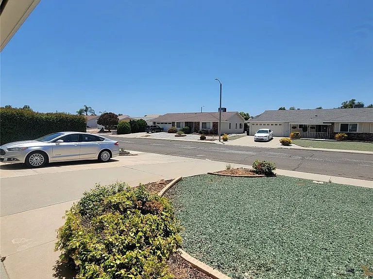 28894 Portsmouth Dr — Photo 63