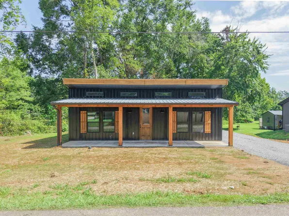 116 Massey St, Adamsville, TN 38310