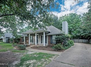 557 Spring Hill Dr, Madison, MS 39110