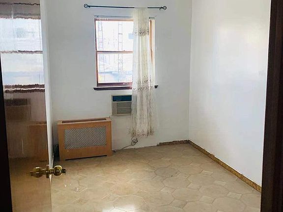5th image of 2125 E 24th St #1