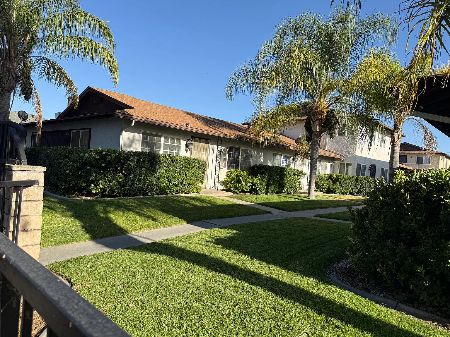 2 bed, 1010 sqft, $1,950 — Photo 1