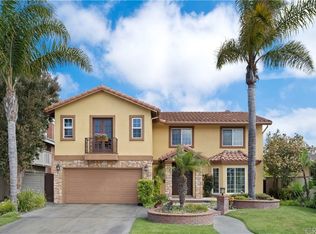 6781 Via Carona Dr, Huntington Beach, CA 92647