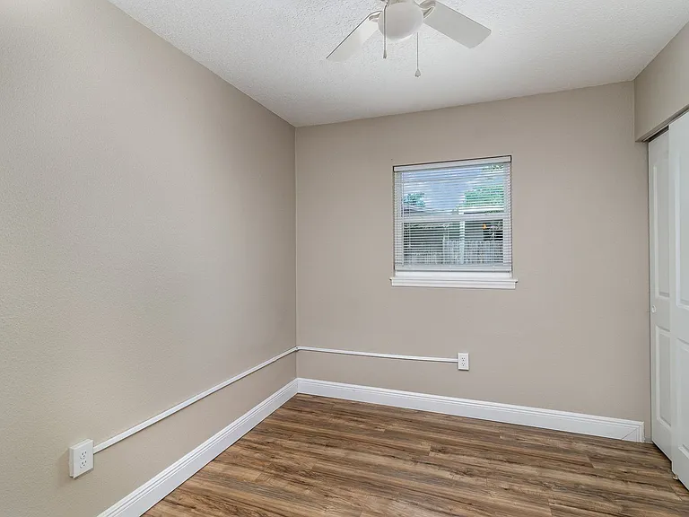 2567 Pepper Ave — Photo 10