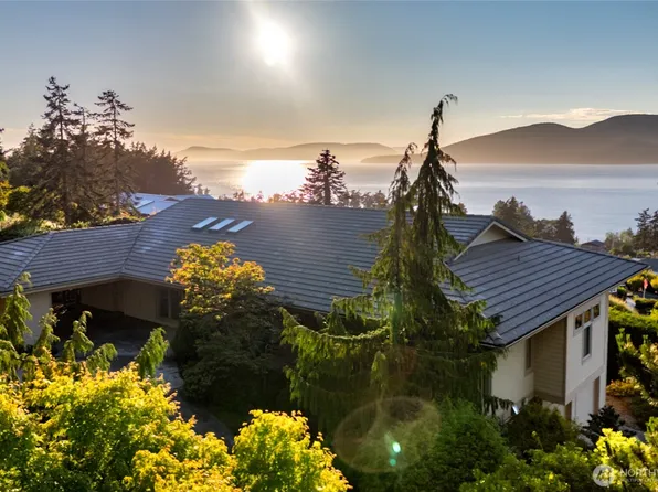 1608 Georgia Place, Anacortes, WA 98221