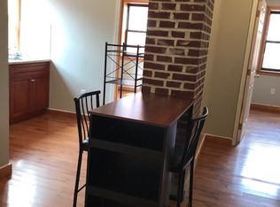 214 N 10th St #A3, Philadelphia, PA 19107