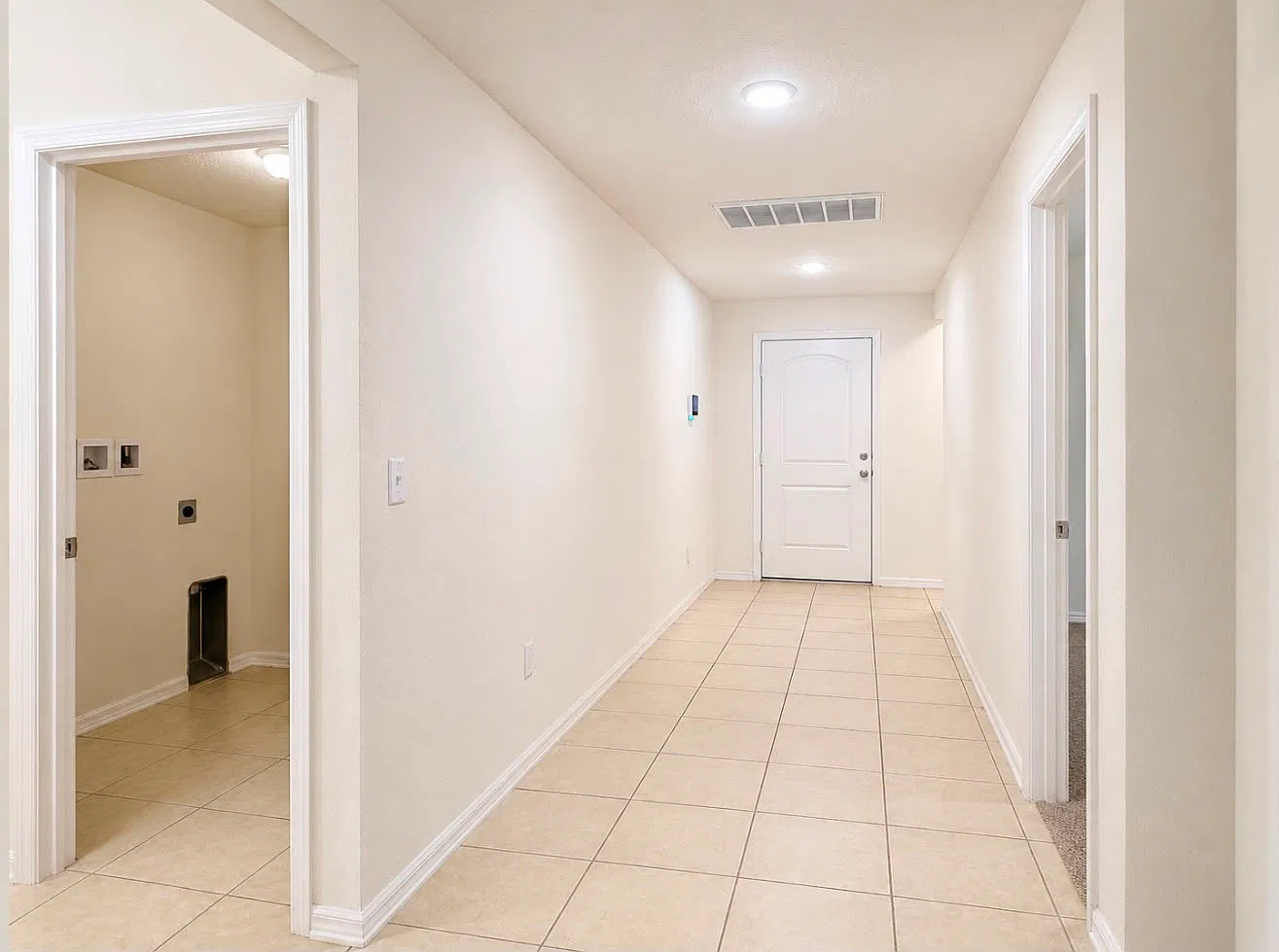 5 bed, 1984 sqft, $2,500 — Photo 3