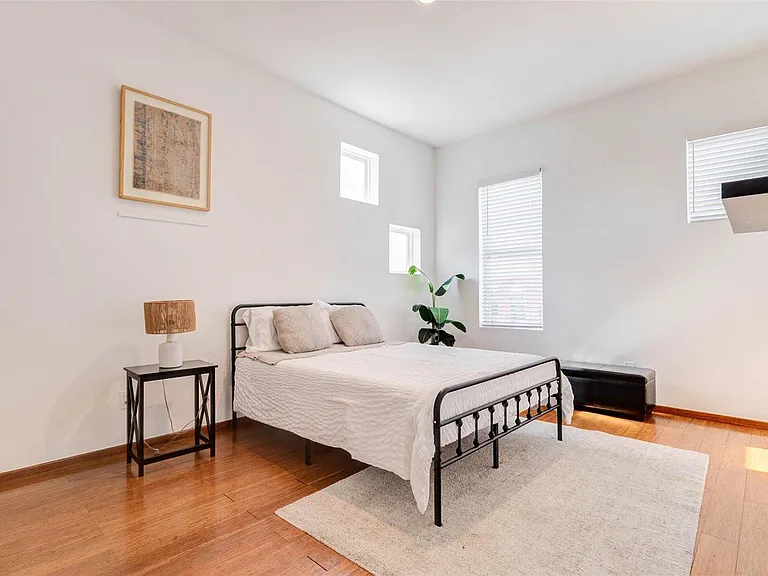 4115 Chartres St — Photo 43