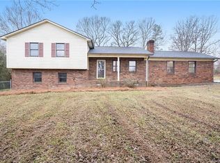 1205 Ralph B Keener Rd, Lincolnton, NC 28092