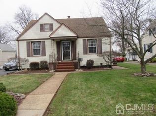 23 McAuliffe Dr, North Brunswick, NJ 08902