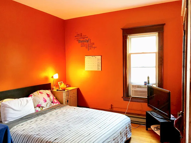 815 University Ave NE #2 — Photo 5