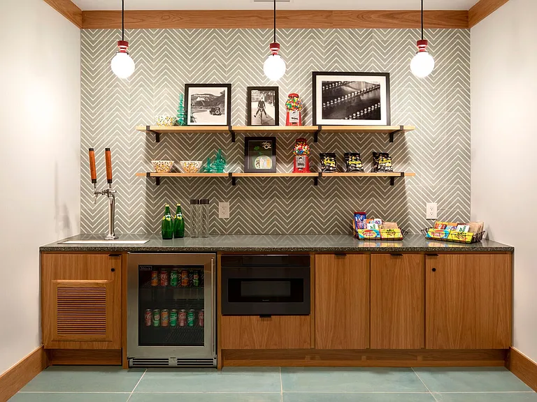 The Hadley — Photo 15